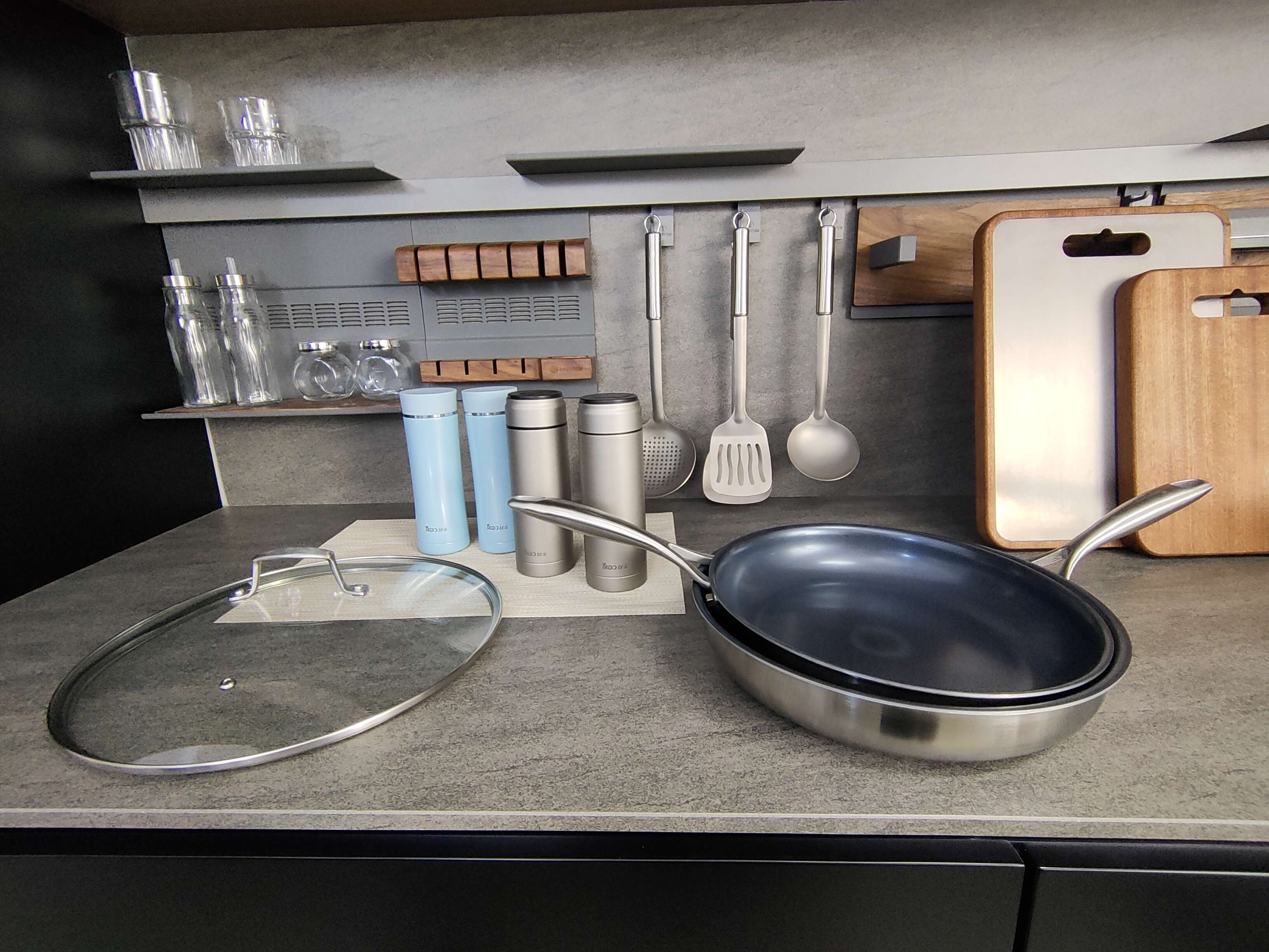 How to determine whether titanium cookware health risks How to determine whether titanium cookware health risks