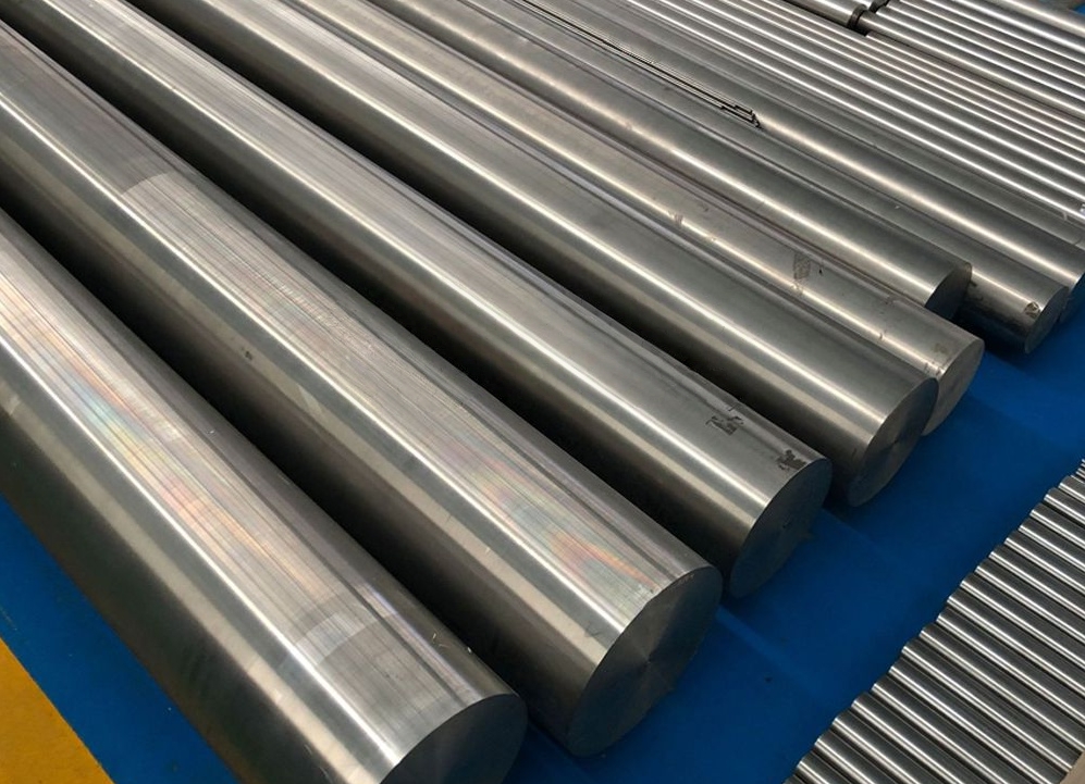 How do you make titanium bars:multi-directional repeated upsetting