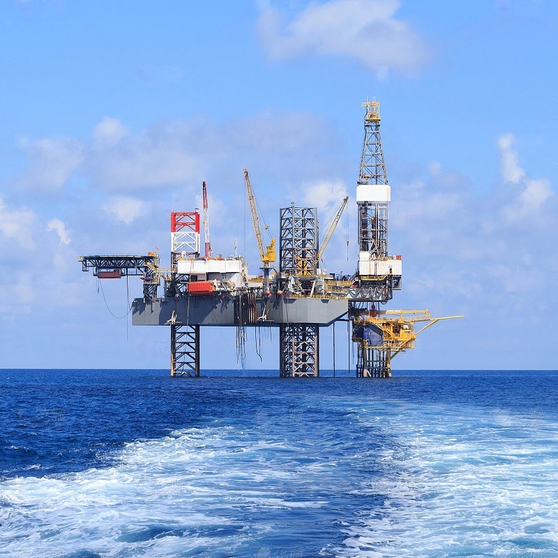 Performance of titanium tubes and their application in crude oil drilling.