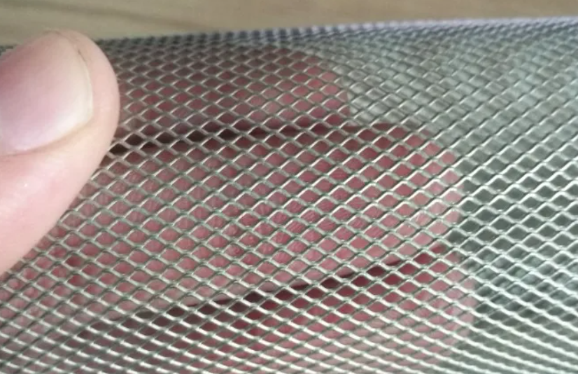 Titanium mesh morphology and industry applications