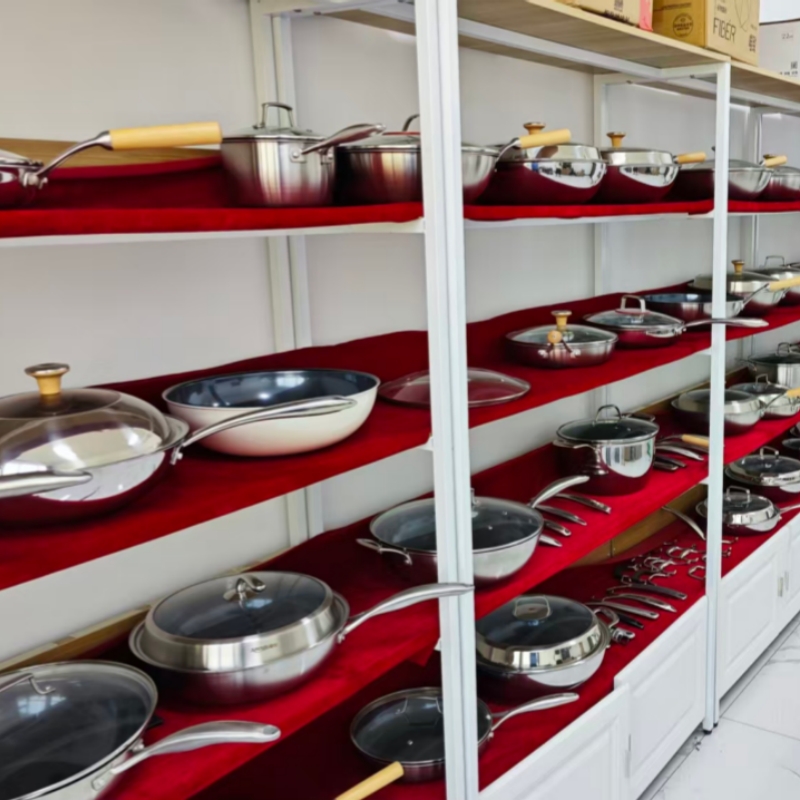 How to Choose Titanium Cookware in 2026: Pure vs Three-Layer Titanium Guide